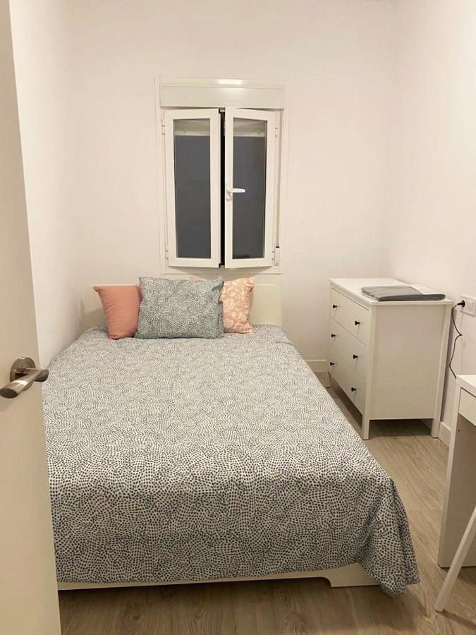 Malvarrosa Private Rooms In Shared Apartment Valence Extérieur photo